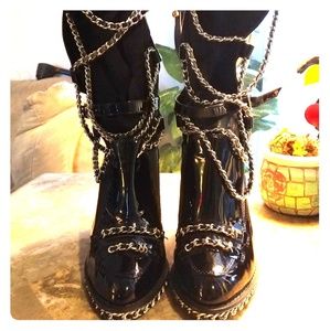 Chanel black patent boots,calf leather a